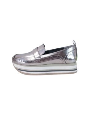 Crown & Ivy Platforms Women's 8 Silver Metallic Casual Futuristic Shoes